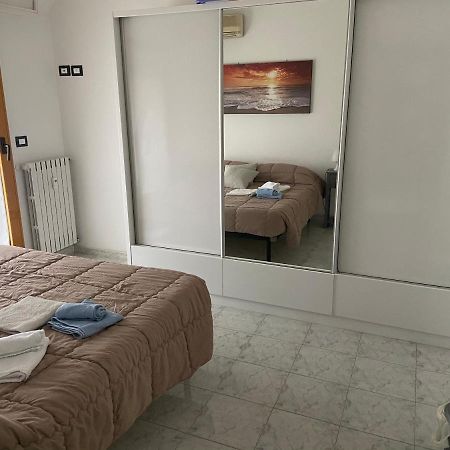 Ferienwohnung La Casa Di Giada Peschiera Borromeo Exterior foto